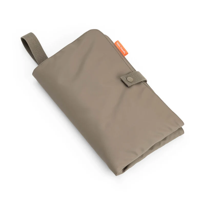 Foldbart pusleunderlag – Taupe