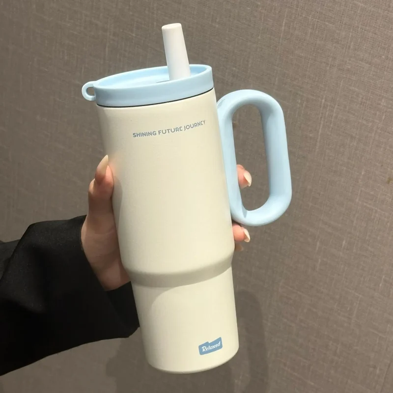 Gourde de sport en inox 720 ml à 750 ml à paille