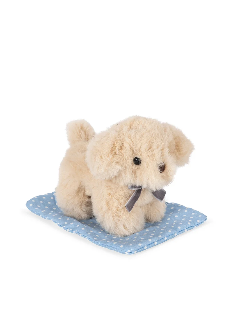 Petit chien en peluche et sa maison