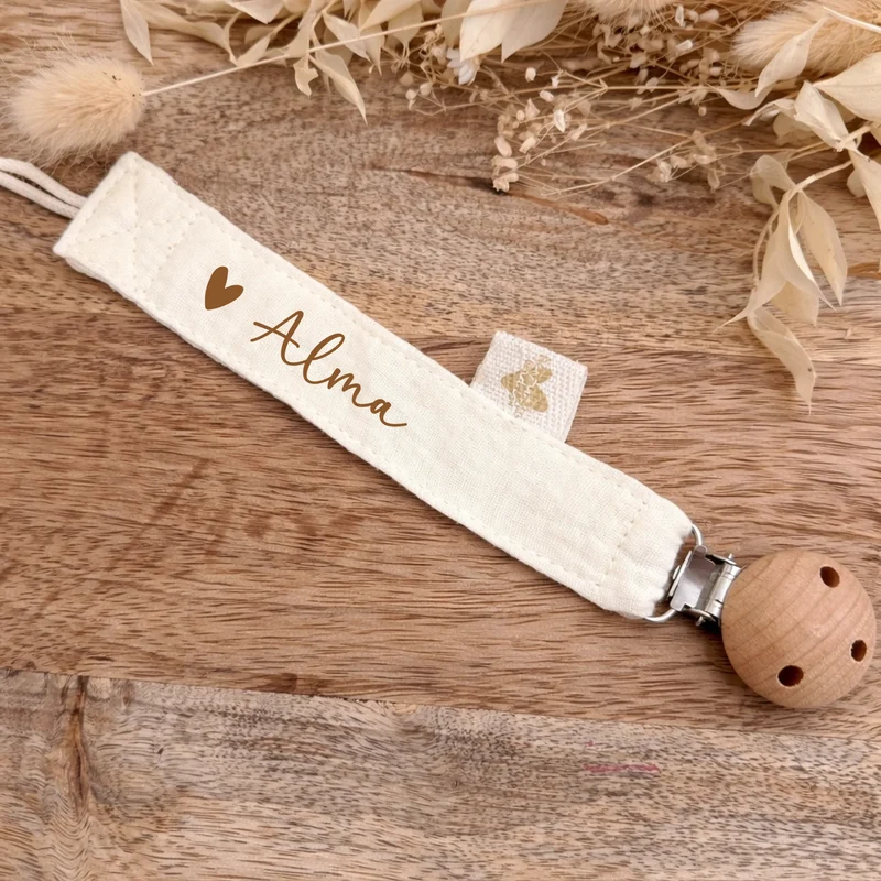 Attache tétine