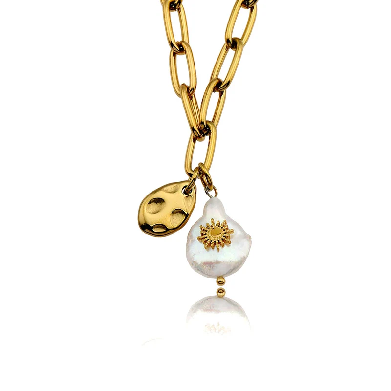 RYANN Linked Chain Necklace with a Duo of Mini Pendants.