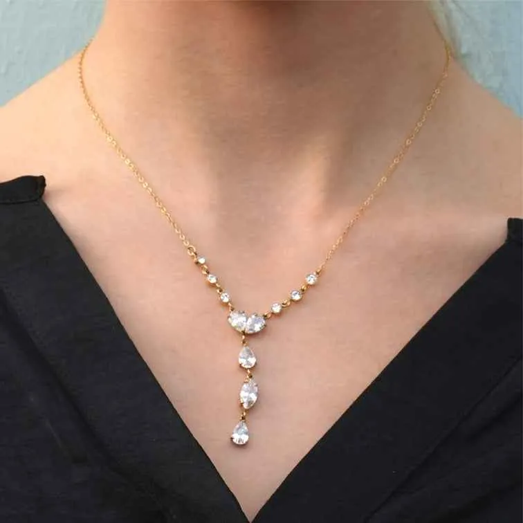 Style BUCKIE: Multi Pendant Zirconia Chain Necklace