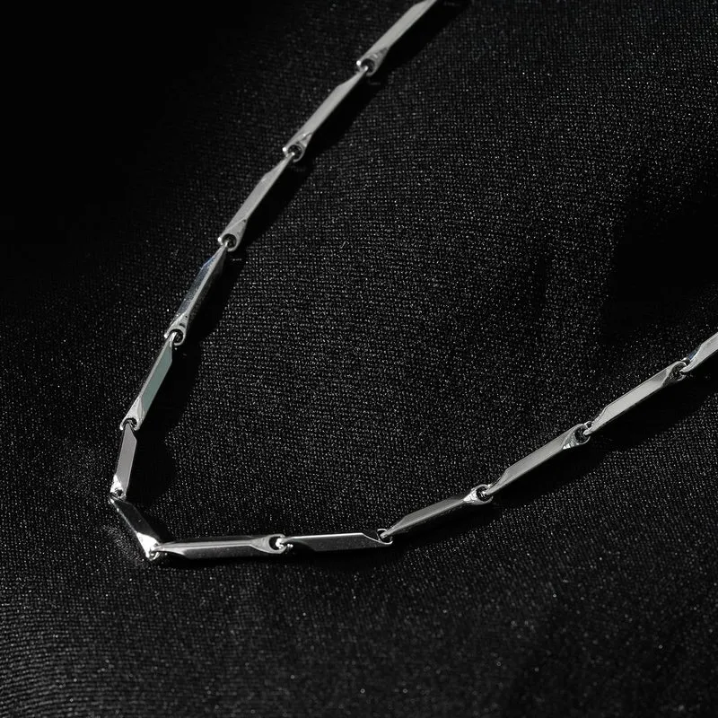Style GUMIA Silver: Minimalist Geometric Shaped Beaded Chain Necklace